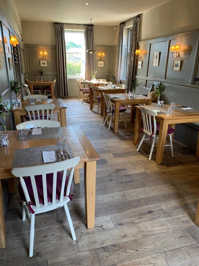 Collingwood Arms Hotel Cornhill on Tweed Extérieur photo